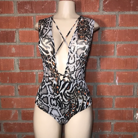 Dream In Leopard Bikinišŗ - Picture 4 of 7